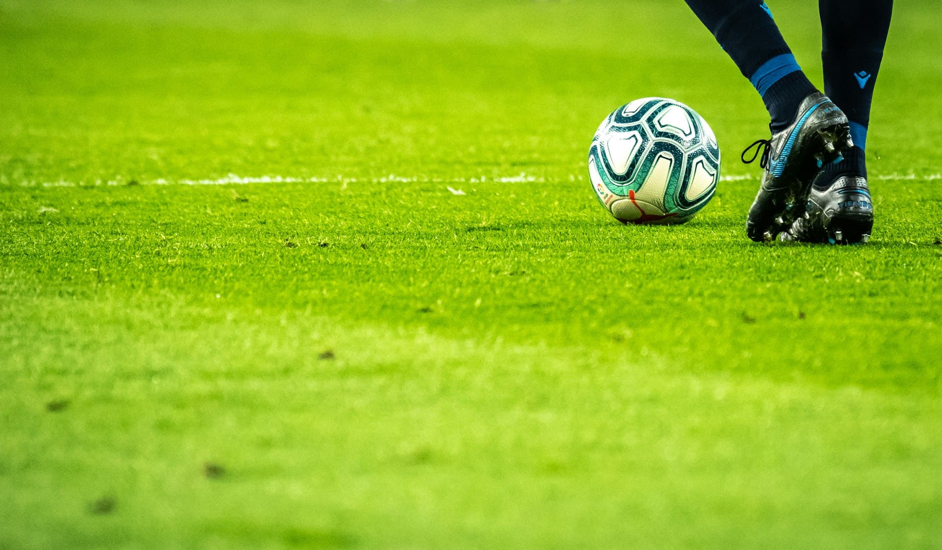 Футболно игрище — атмосфера на Social Cup